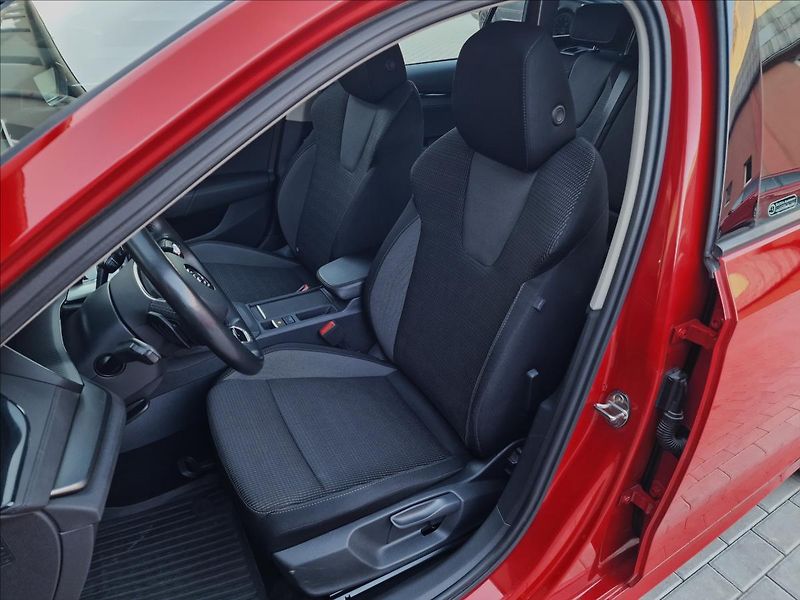 Škoda Octavia 2.0TDI DSG Ambition,ČR,1.Maj. - fotka 38 z 50