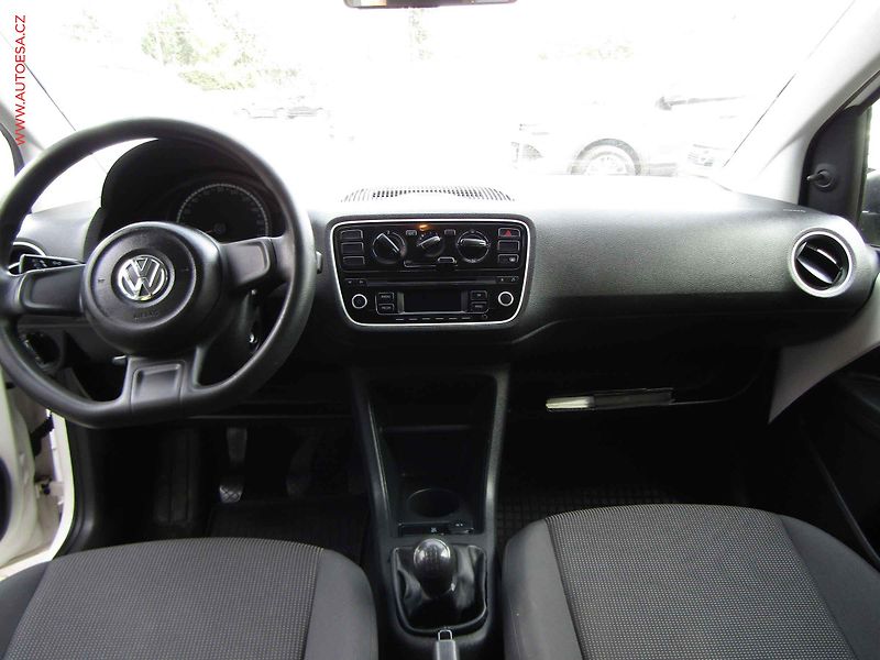 Volkswagen up! (2015) 1.0 MPi, ČR, AC - fotka 8 z 16
