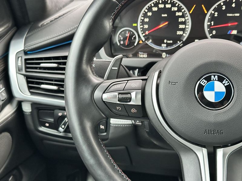 BMW X6 M - fotka 11 z 27