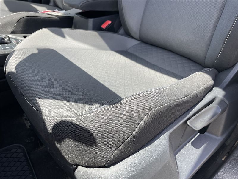 Volkswagen Tiguan 2,0 TDi 110kw DSG 4-matic bez - fotka 21 z 36