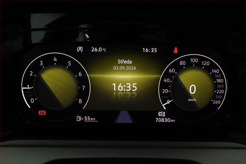 Volkswagen Golf (2021) 1.0 TSI, Tempomat - fotka 12 z 14