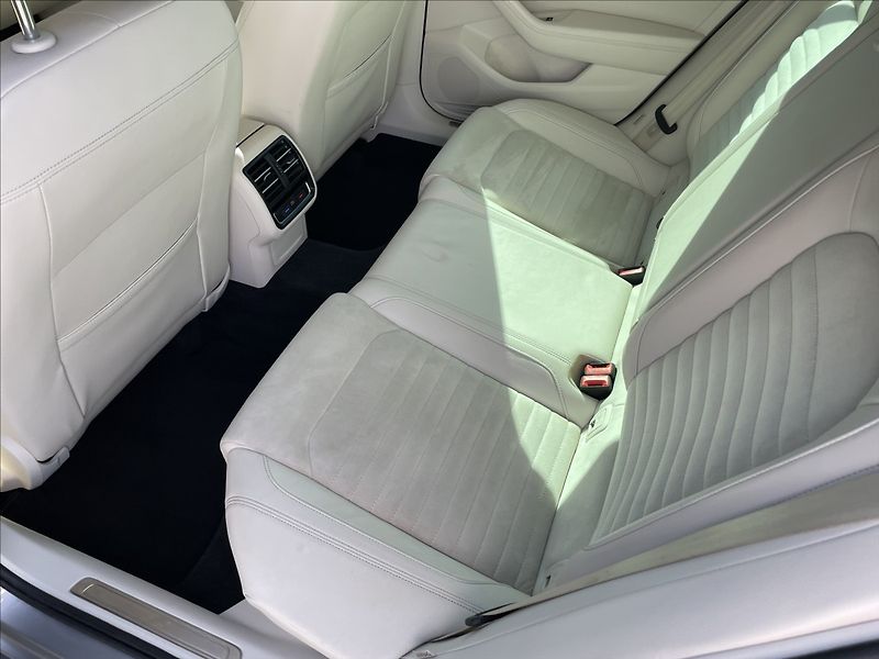 Volkswagen Passat 2,0 TDI 110KW 4X4 ČR. - fotka 16 z 22