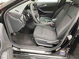 Mercedes-Benz Třídy A (2016) 1.6i A180, Navi, AC, tažné - náhled 9