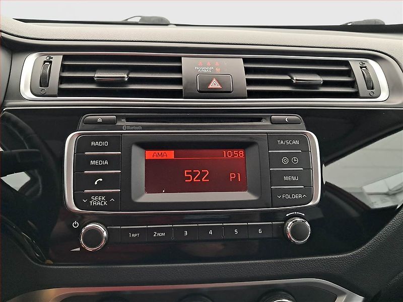 Kia Rio (2016) 1.25 CVVT - fotka 12 z 18