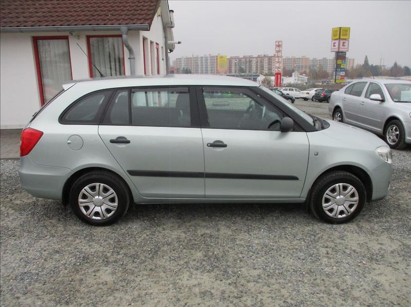 Škoda Fabia 1,4 i 16V, klima, ABS, ESP, - fotka 4 z 32
