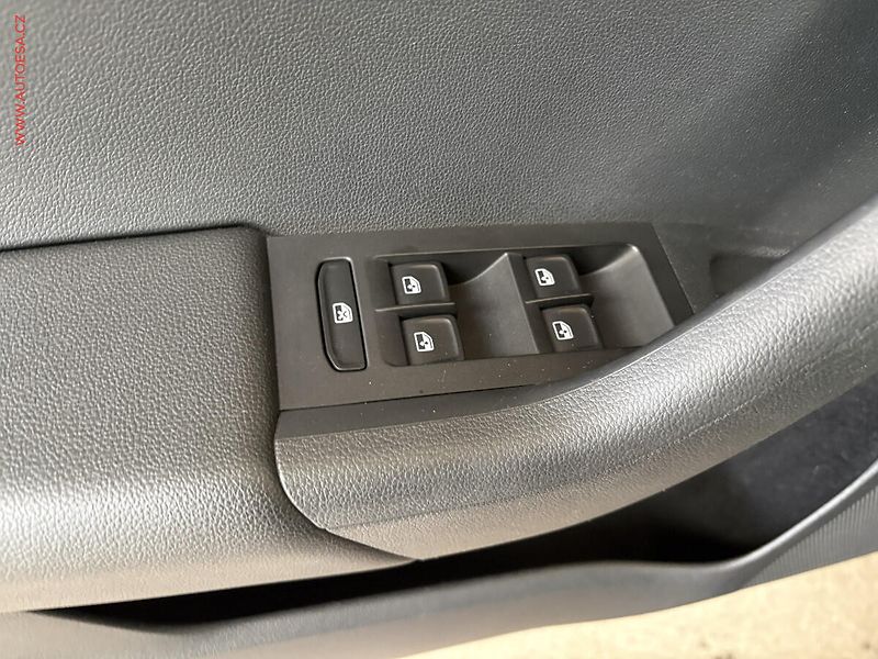 Škoda Octavia (2018) 2.0 TDi, ČR, Style, DSG, LED - fotka 12 z 17