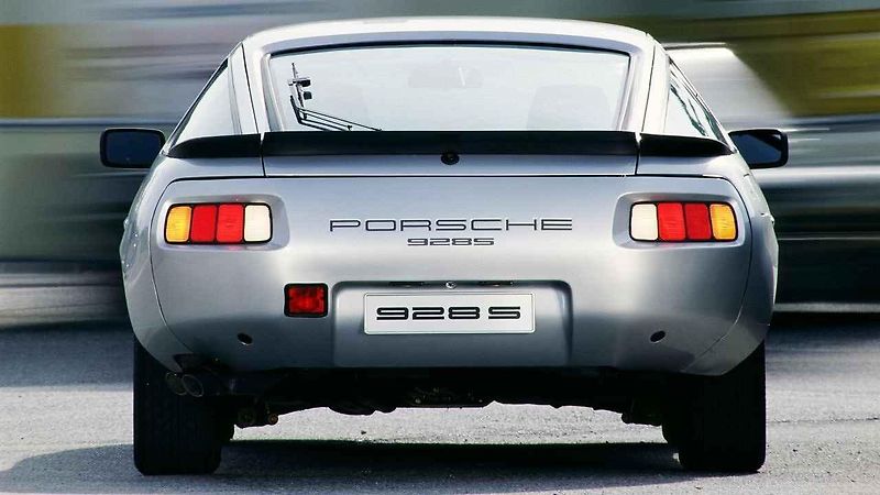 Porsche 928 GTS.