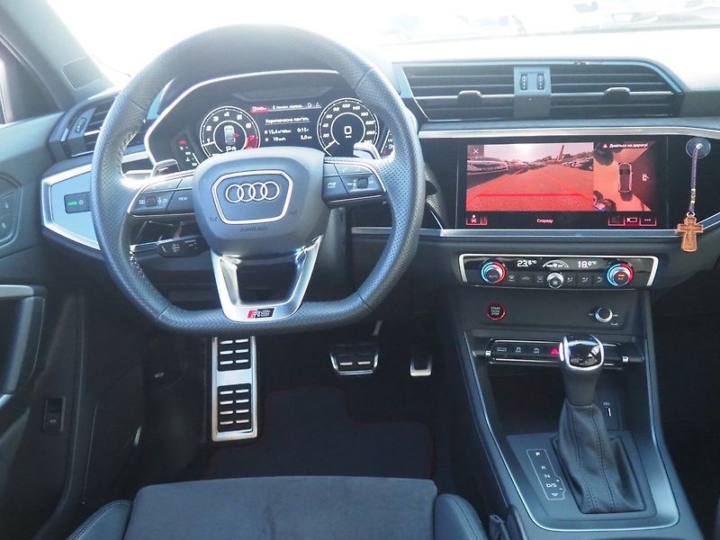Audi RS Q3 (2020) 2.5 TFSI 294 kW, S-Tronic, CZ - fotka 16 z 38