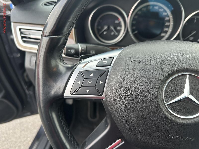 Mercedes-Benz Třídy E (2014) 2.2CDi, AT, navi, LED - fotka 12 z 23