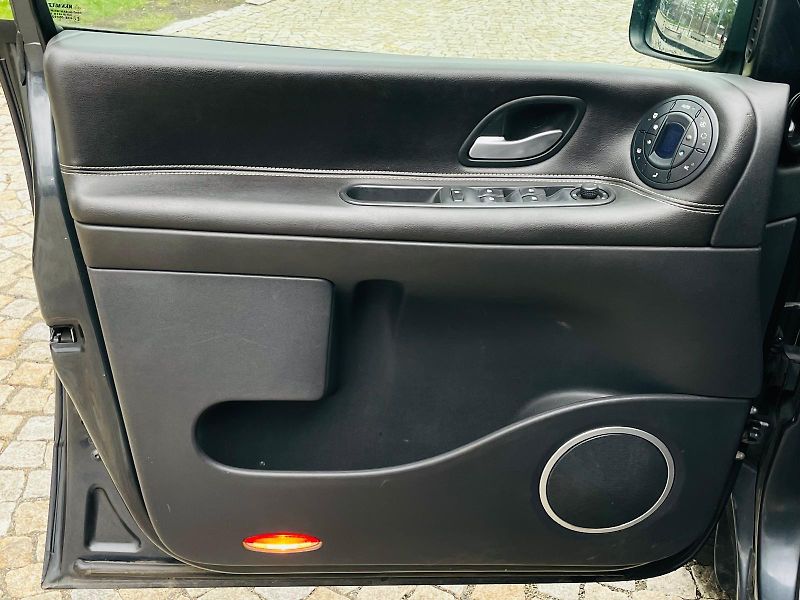 Renault Grand Espace 2.0dCi MANUÁL VÝHŘEV SENZORY - fotka 31 z 43