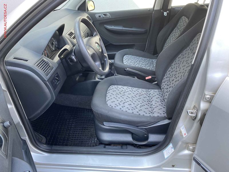 Škoda Fabia (2005) 1.2i, ČR, AC, STK5/28 - fotka 8 z 15