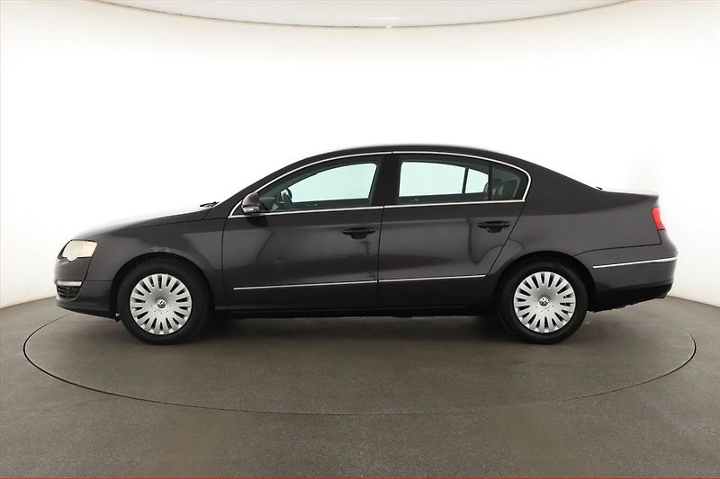 Volkswagen Passat (2005) 2.0 FSI, Automat, nová STK - fotka 3 z 15