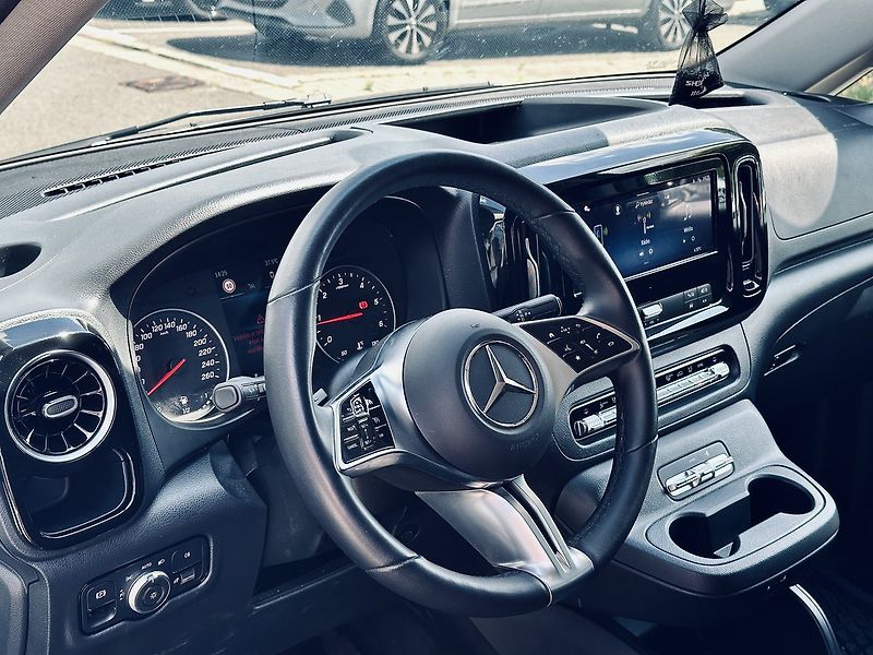 Mercedes-Benz Vito 124 CDI TOURER Select L 4M - fotka 17 z 29