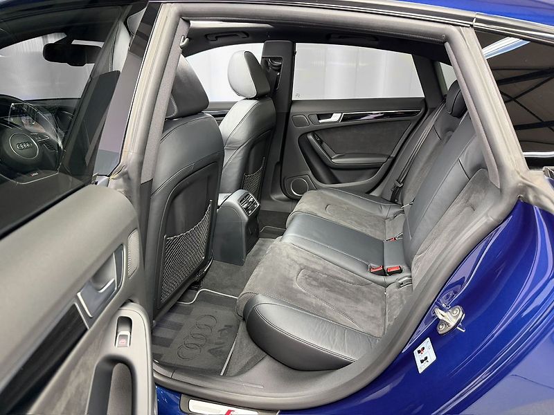 Audi A5 3.0 TDI 180 KW QUATTRO S-LINE - fotka 12 z 27