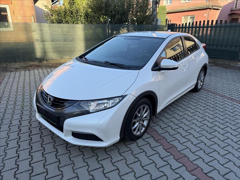 Honda Civic 1,8 i-VTEC COMFORT - fotka 9 z 20