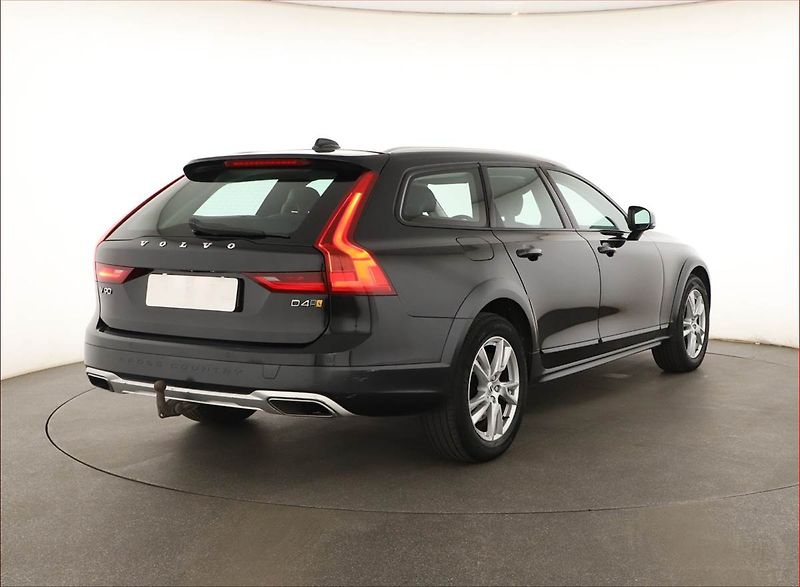 Volvo V90 (2017) Cross Country - fotka 5 z 20