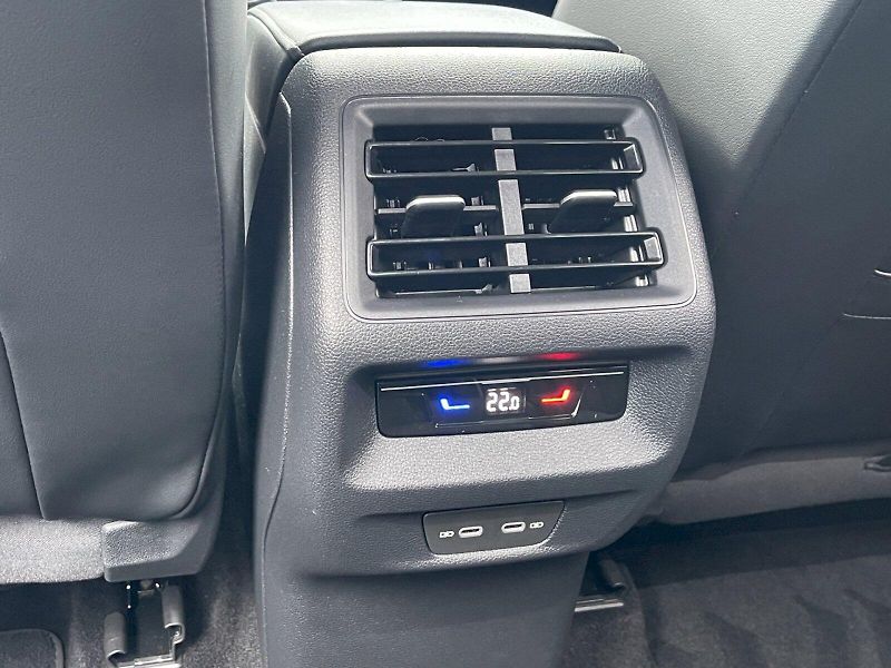 Volkswagen Tayron (2025) 2.0 TDI 142 kW 4Motion DSG Ele - fotka 26 z 35