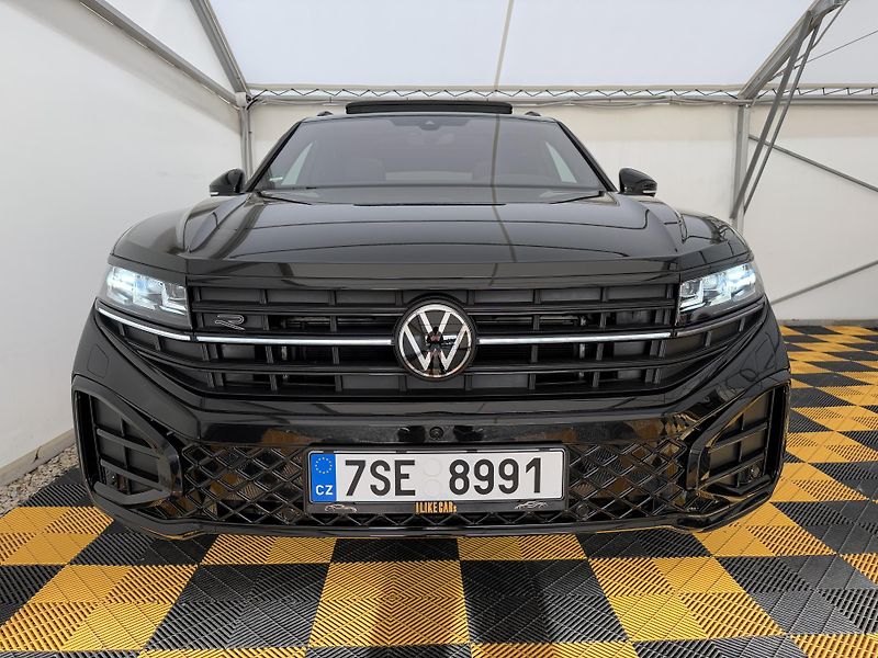 Volkswagen Touareg 3.0Tdi*210kw*1-MAJ*DPH*R-Line* - fotka 3 z 49
