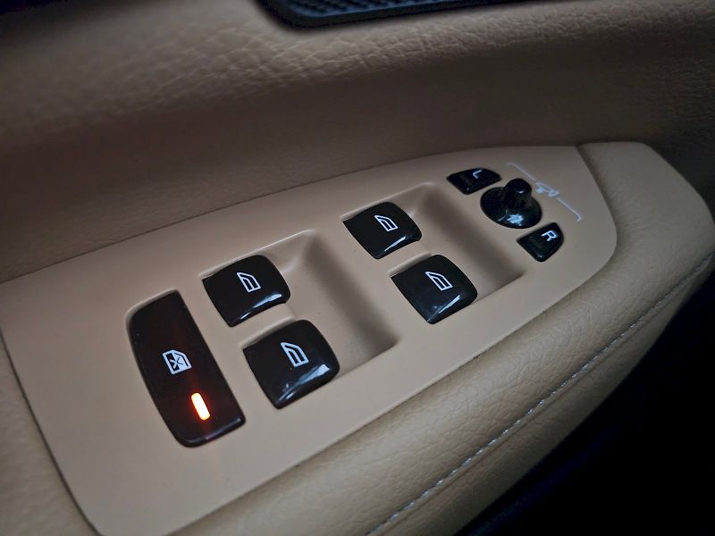 Volvo V90 (2020) Cross Country D5 173kW MOMENTU - fotka 26 z 33