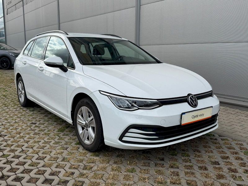 Volkswagen Golf (2022) Variant 1,5TSI 96KW LIFE KAMER - fotka 16 z 26