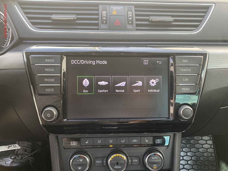 Škoda Superb (2016) 2.0 TSi 4x4, Style, DSG - fotka 18 z 20