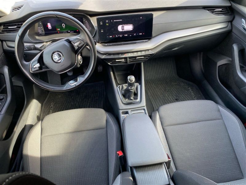 Škoda Octavia (2023) Combi 2.0 TDI Ambition+ - fotka 5 z 5