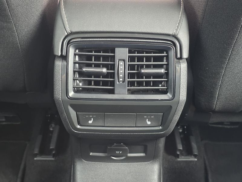 Škoda Karoq (2025) 1.5TSI 110kW DSG DRIVE ČR NOVÉ - fotka 18 z 22