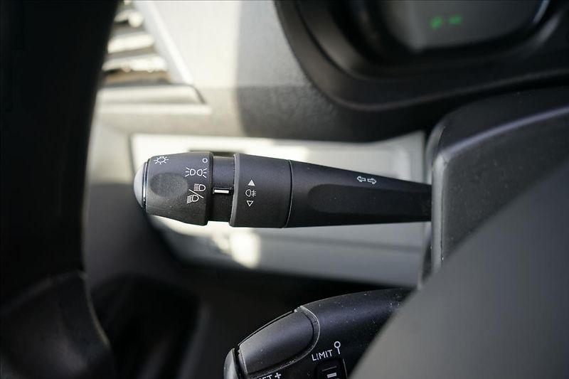 Citroën Jumpy 1,5 BlueHDi  L2H1 Plus - tažné - fotka 16 z 19