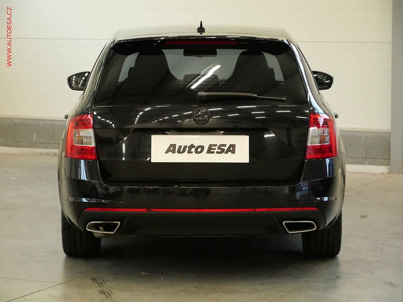 Škoda Octavia (2014) 2.0 TDI, ČR, DSG, xenon, AC - fotka 5 z 15
