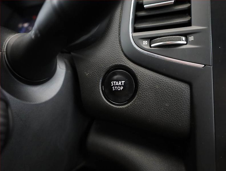 Renault Mégane (2017) 1.2 TCe, Automat, Serv.kniha - fotka 15 z 17