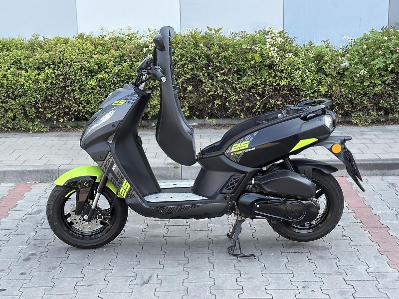 Peugeot Ostatní Streetzone 50i 50 cm 5PS CVT 1 - fotka 8 z 20