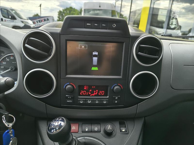 Citroën Berlingo 1,6   1,6 HDi SHINE - fotka 17 z 21