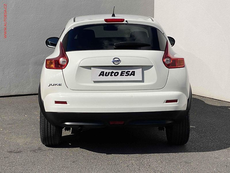 Nissan Juke (2013) 1.6, AT, navi, kamera - fotka 5 z 18
