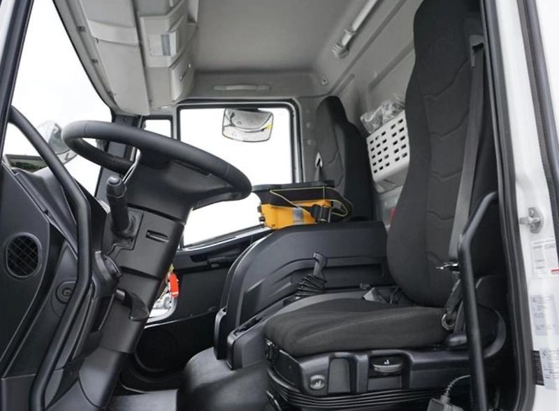 Iveco Eurocargo (2017) 180-250 valník + HR EURO 6 - fotka 13 z 18