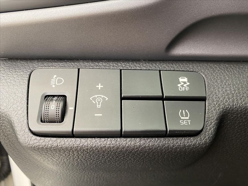 Kia Stonic 1,4 CVVT 73kW - fotka 13 z 26