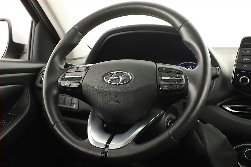 Hyundai i30 (2021) Smart 1.6 CRDi, ČR,1.maj - fotka 13 z 15