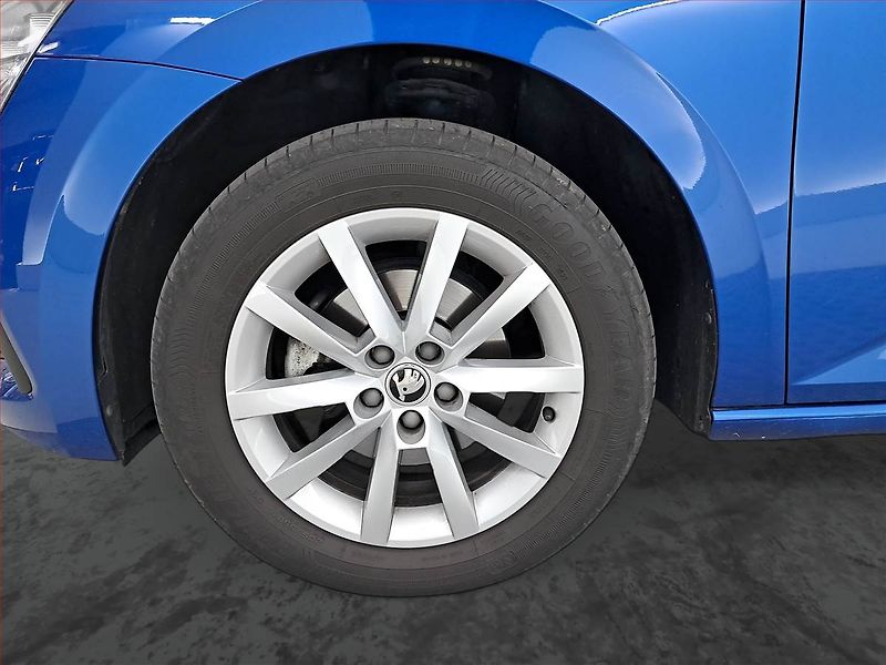 Škoda Scala (2021) Joy 1.0 TSI, Tempomat - fotka 14 z 15