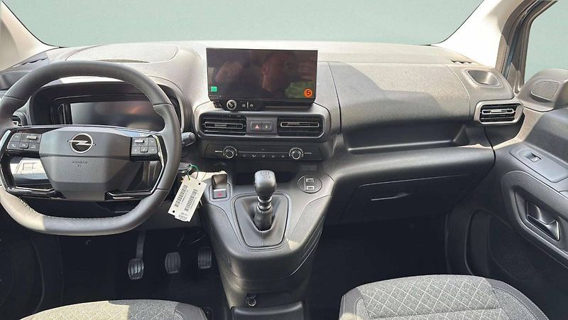 Opel Combo (2026) L1H1 Editon Plus 1.2 TURBO (81 - fotka 15 z 23