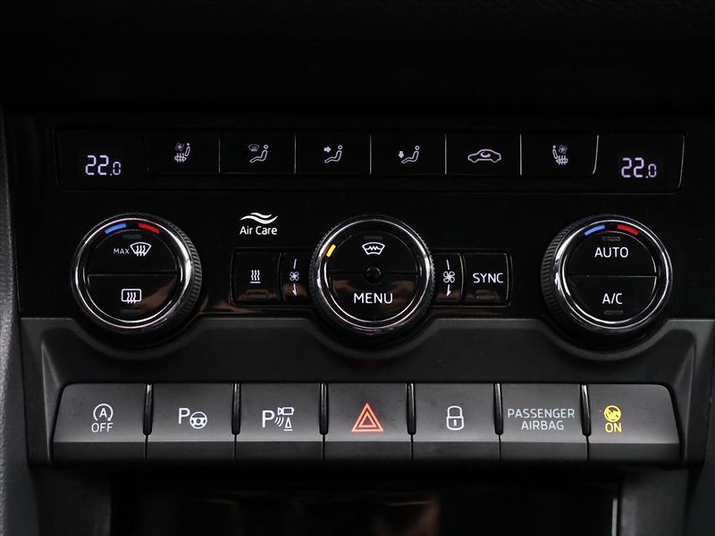Škoda Kodiaq Scout 2,0 TSI 140kW DSG 4x4 CZ - fotka 28 z 38