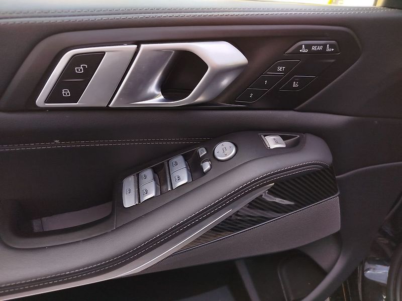 BMW X7 xDrive40d - fotka 24 z 38
