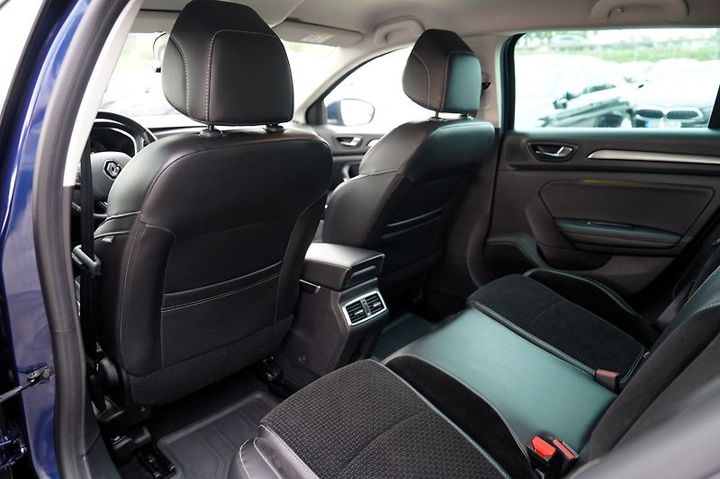 Renault Mégane 1.2 TCe automat/132 PS/ČR - fotka 31 z 43