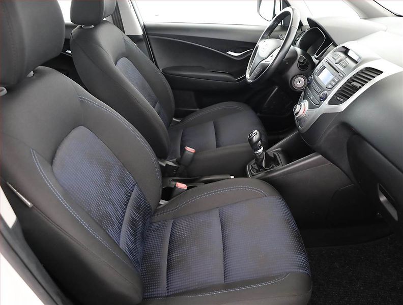 Hyundai ix20 (2014) 1.4 CVVT, ČR,1.maj, Serv.kniha - fotka 7 z 14