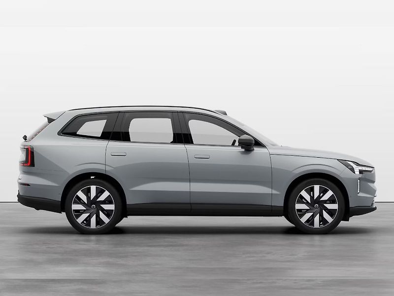 Volvo EX90 CORE Single Motor RWD 205kW - fotka 7 z 13