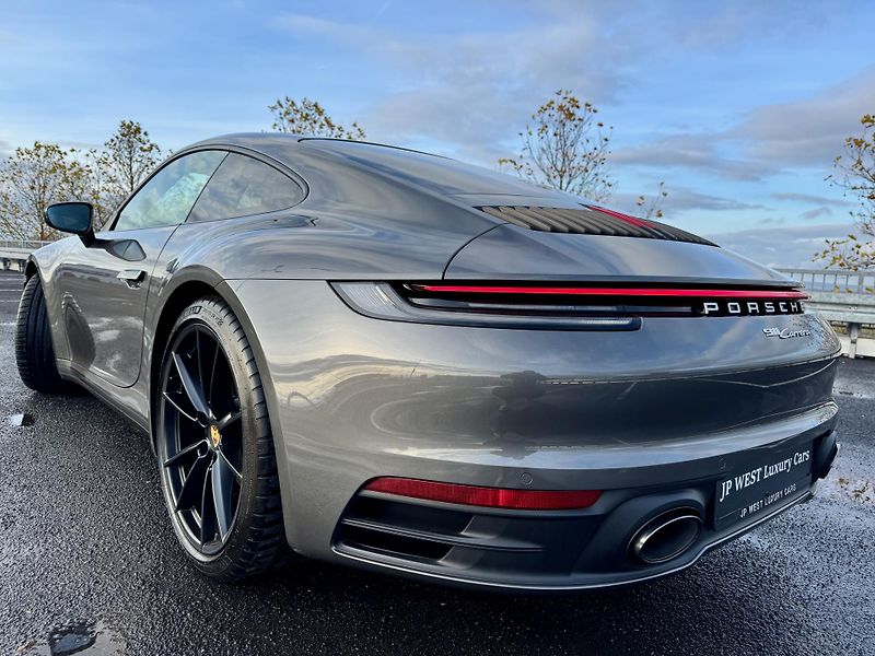 Porsche 911 (2020) Approved BOSE Střecha 20/21