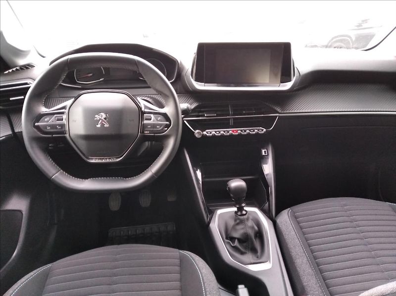 Peugeot 208 1,2 74kw,  100 S&S MAN 6 - fotka 10 z 15