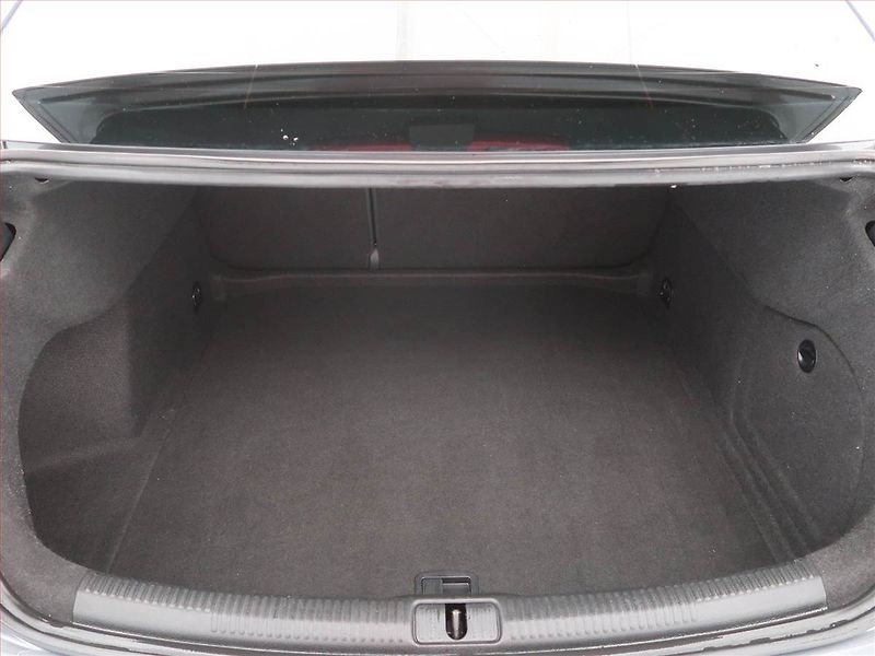 Audi A3 (2015) 1.6 TDI, Serv.kniha, Navi - fotka 14 z 19