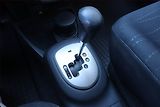 Toyota Yaris (2007) 1.3 VVT-i, Automat - náhled 13