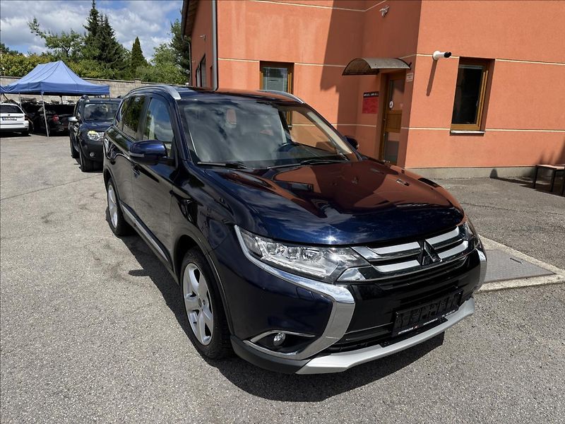 Mitsubishi Outlander 2,3 DI-D - fotka 3 z 31
