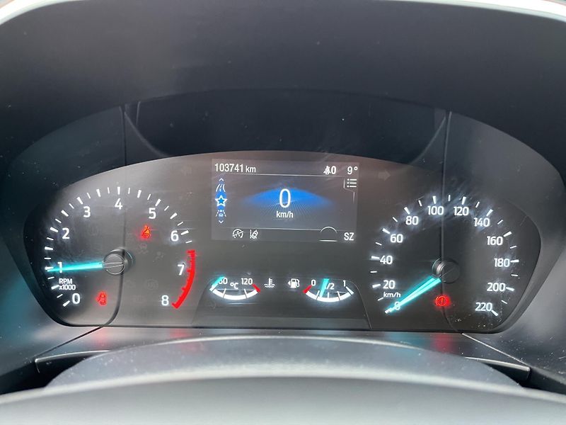 Ford Kuga (2020) 1.5 110kw, ČR, 1. maj - fotka 20 z 25