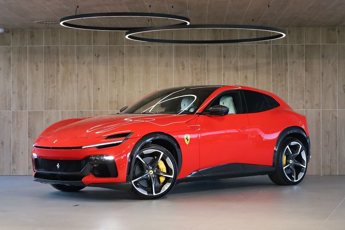 Ferrari Purosangue Lift, Karbon, Pano, Masáž